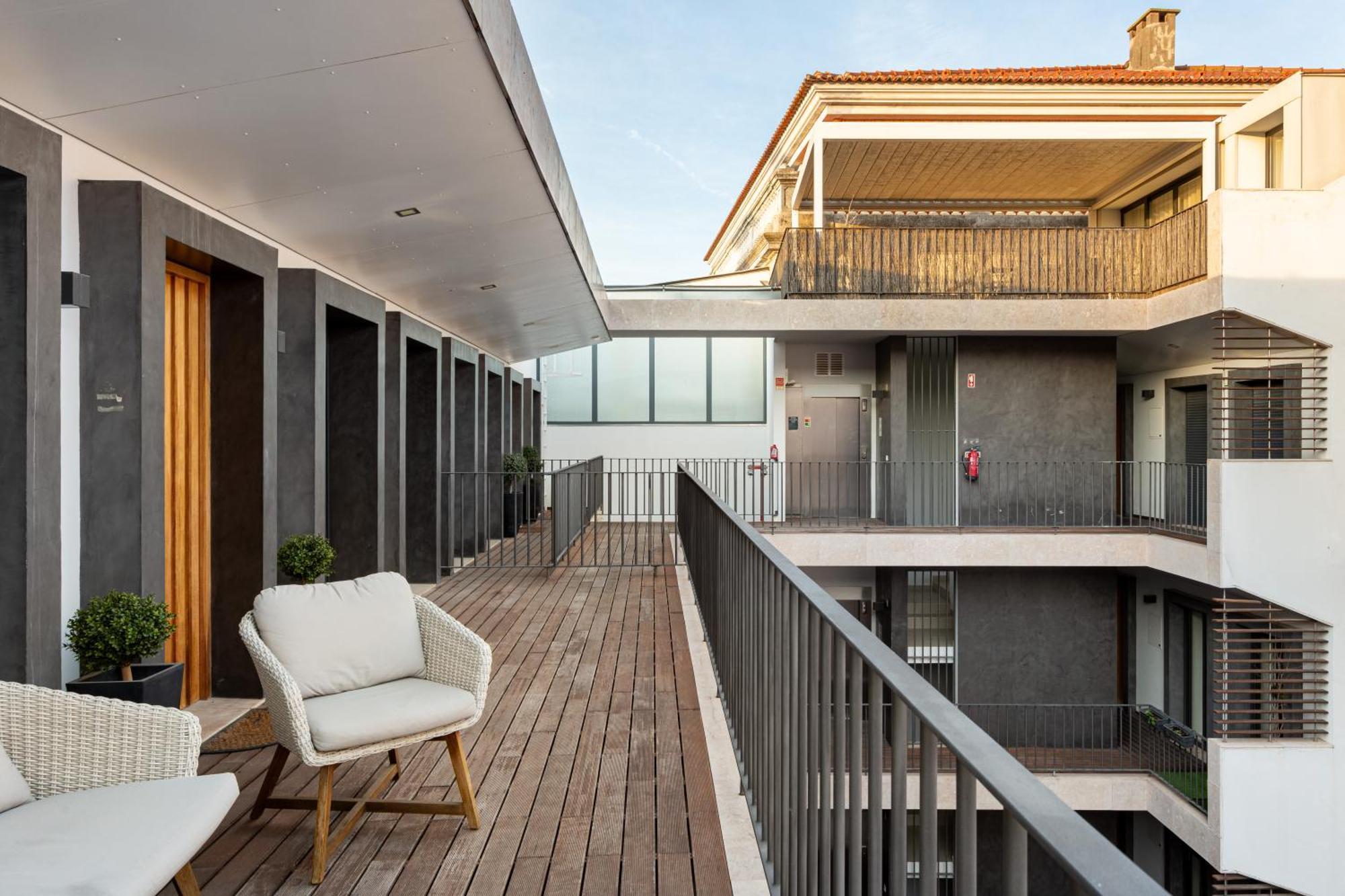 Joivy Bairro Alto 2-Br Apartment With Large Terrace Лиссабон Экстерьер фото