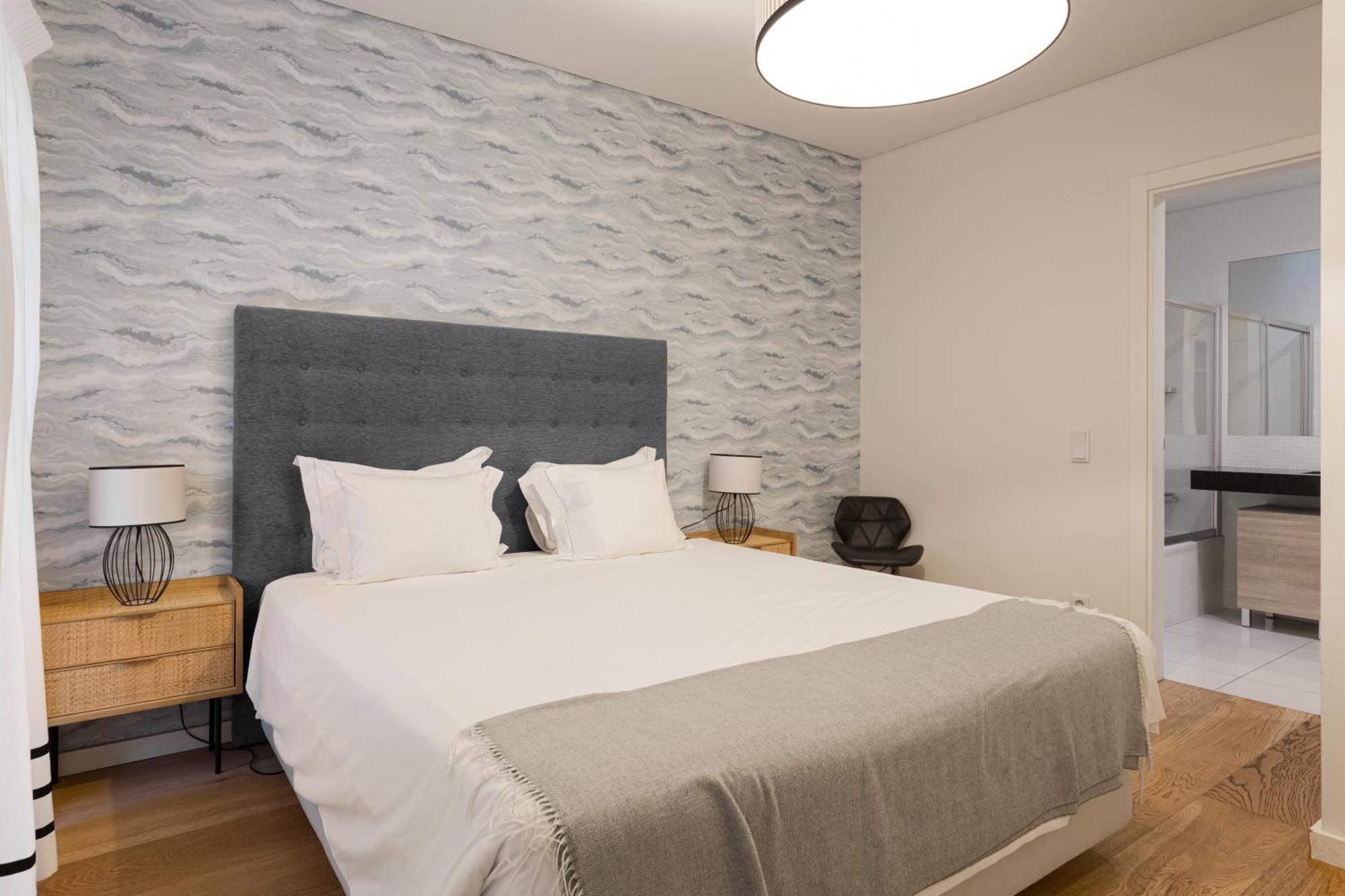 Joivy Bairro Alto 2-Br Apartment With Large Terrace Лиссабон Экстерьер фото